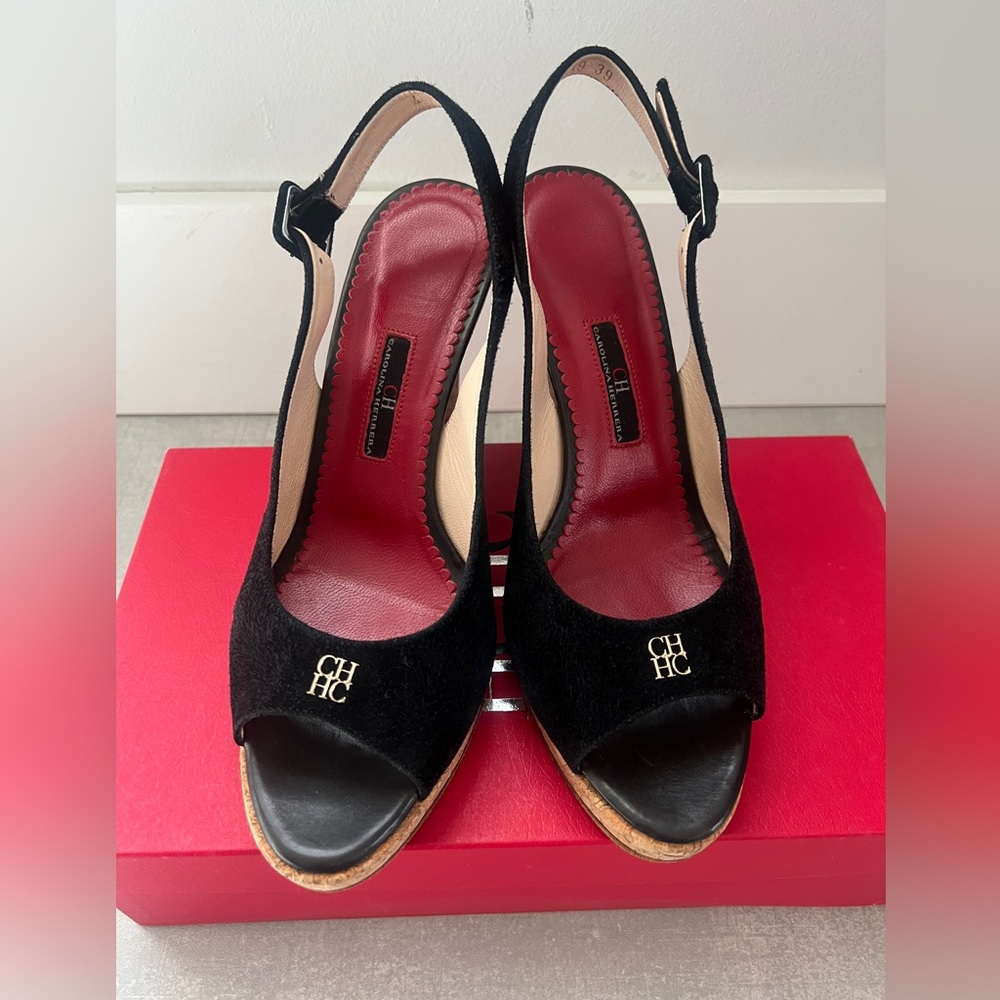 AUTHENTIC. Carolina Herrera BLACK SUEDE Wedge 100mm Ankle Strap Sling-back. - Picture 13 of 14